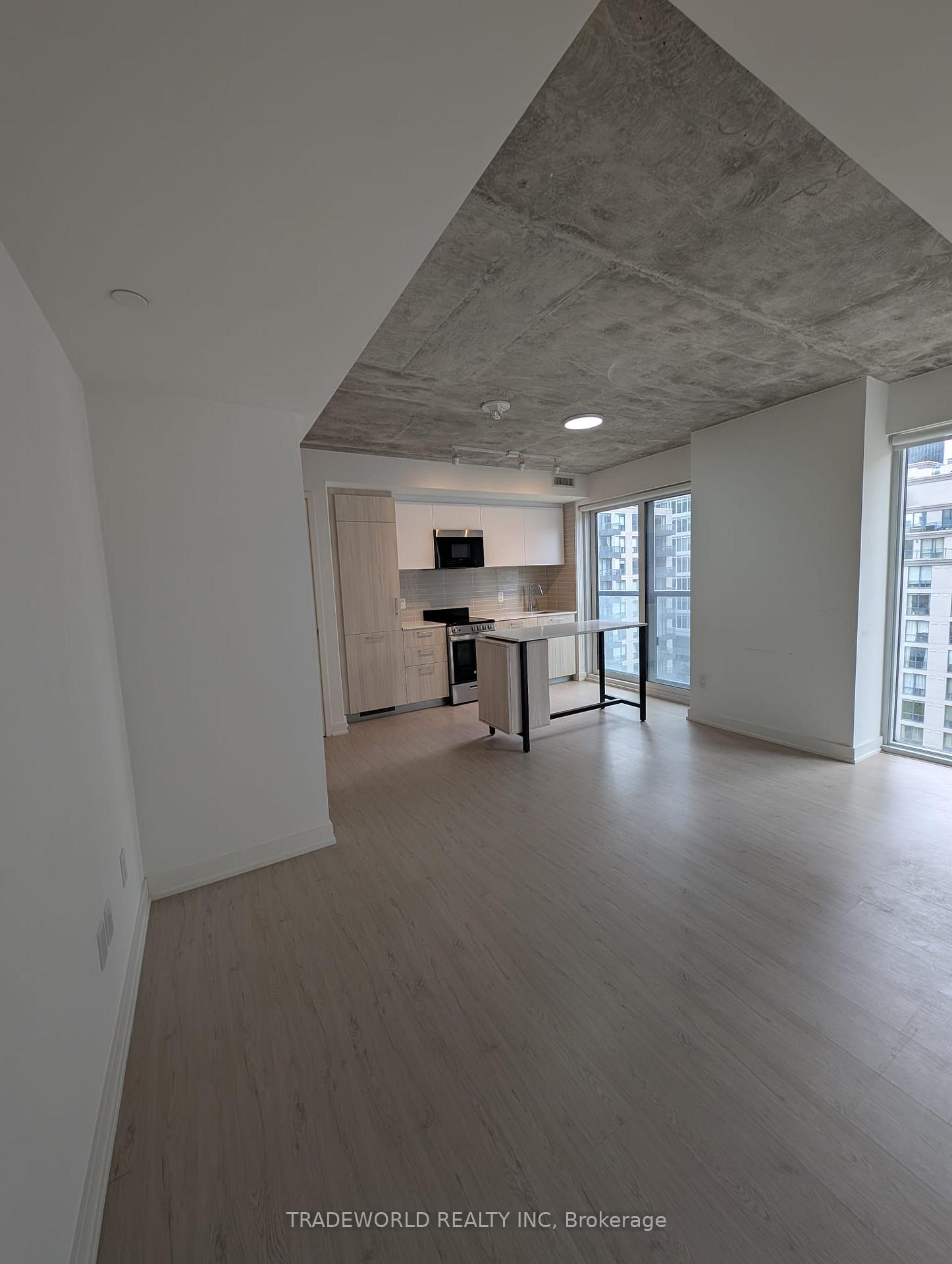 Photo 8 of Unit 906, 65 Mutual Street, Toronto, Church-Yonge Corridor — HOMEH