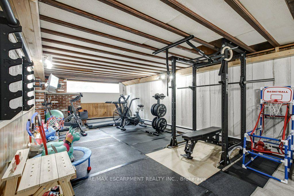 Photo 22 of 56 Barton Street, Hamilton, Waterdown — HOMEH