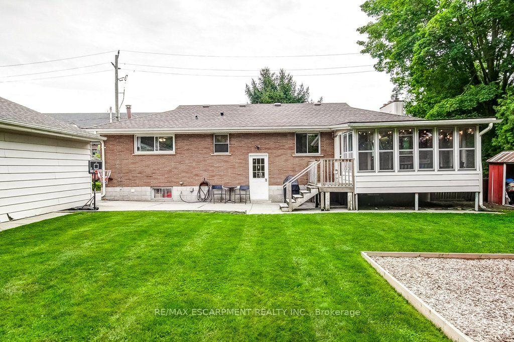 Photo 25 of 56 Barton Street, Hamilton, Waterdown — HOMEH