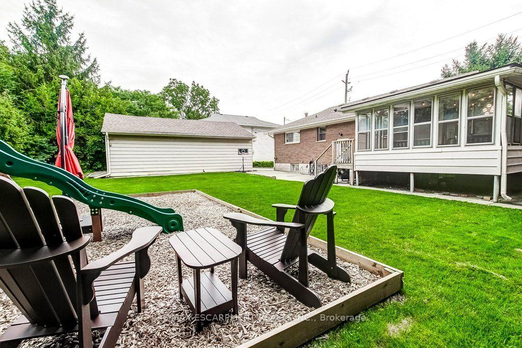 Photo 26 of 56 Barton Street, Hamilton, Waterdown — HOMEH