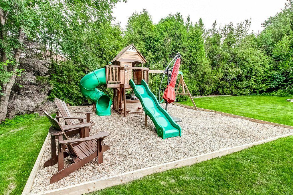 Photo 27 of 56 Barton Street, Hamilton, Waterdown — HOMEH