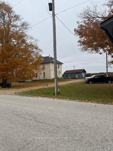 Photo of 476407 3 Line