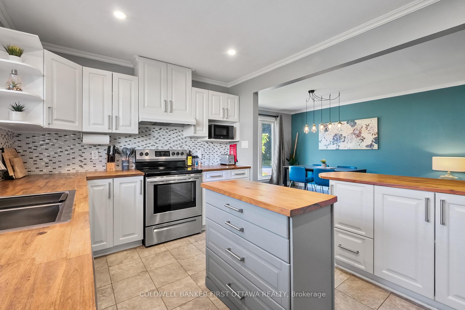 Photo 22 of 702 Crystal Street, Ottawa, Carson Meadows — HOMEH