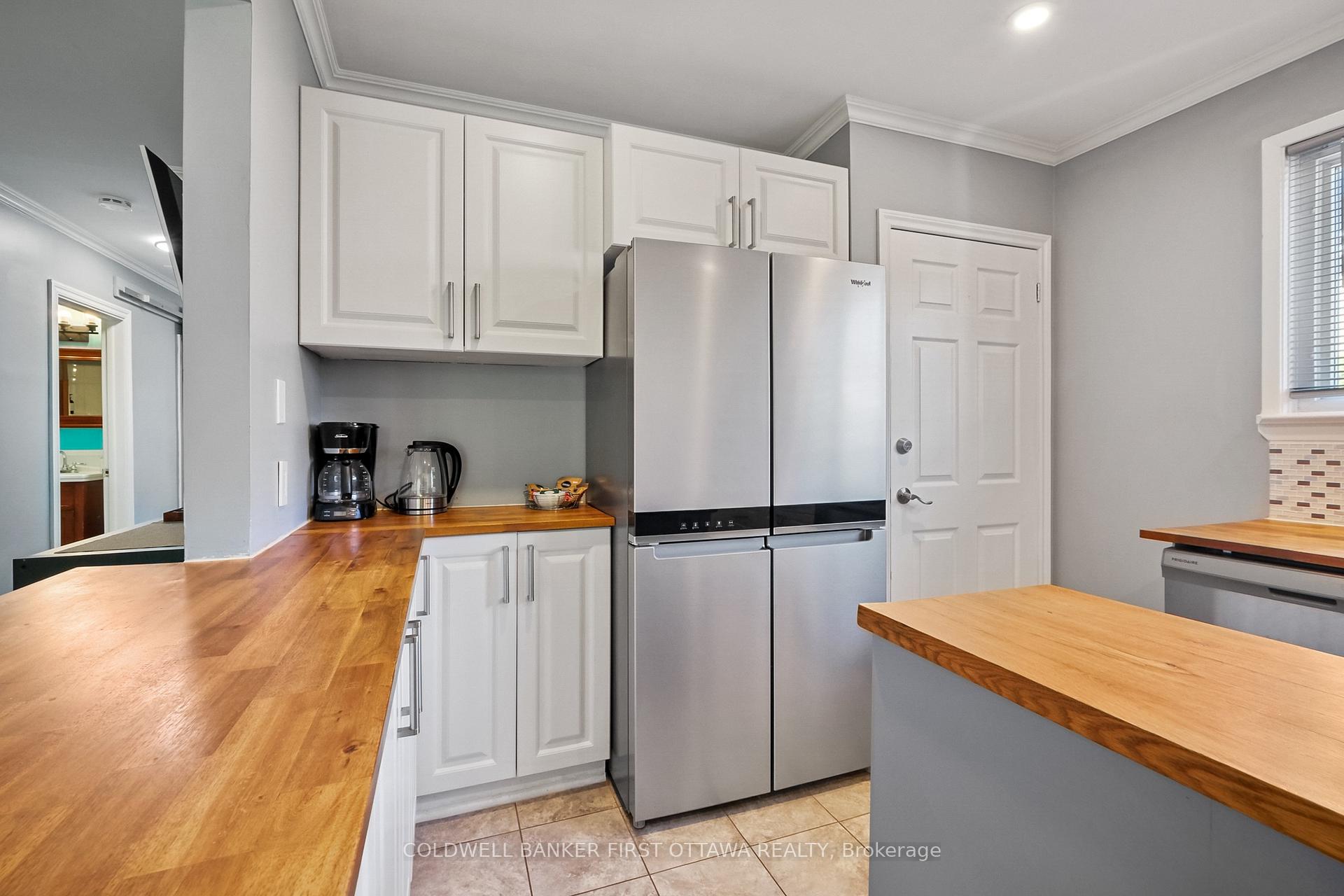Photo 23 of 702 Crystal Street, Ottawa, Carson Meadows — HOMEH