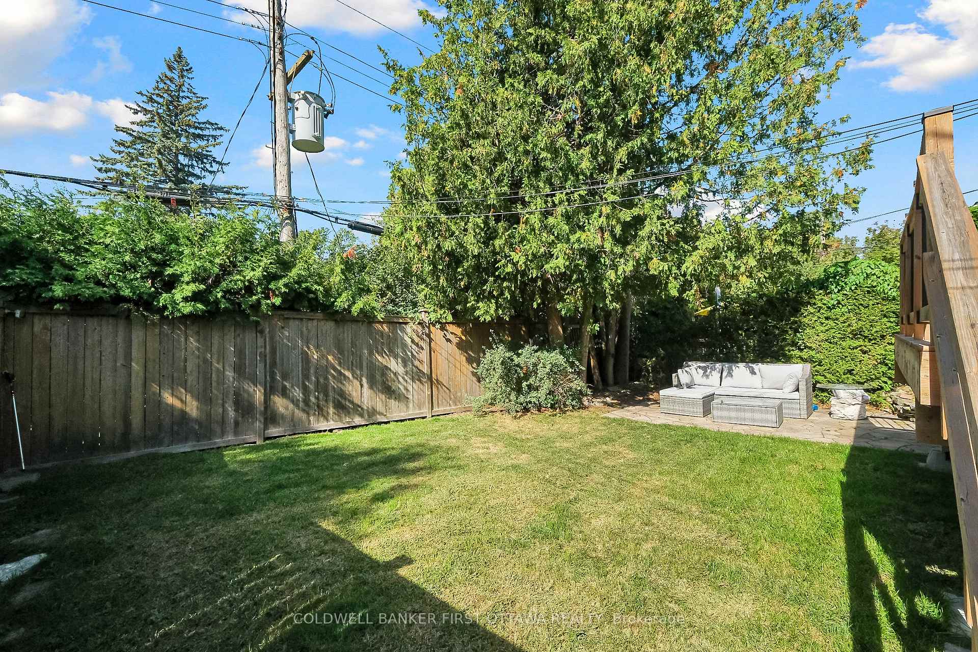 Photo 36 of 702 Crystal Street, Ottawa, Carson Meadows — HOMEH
