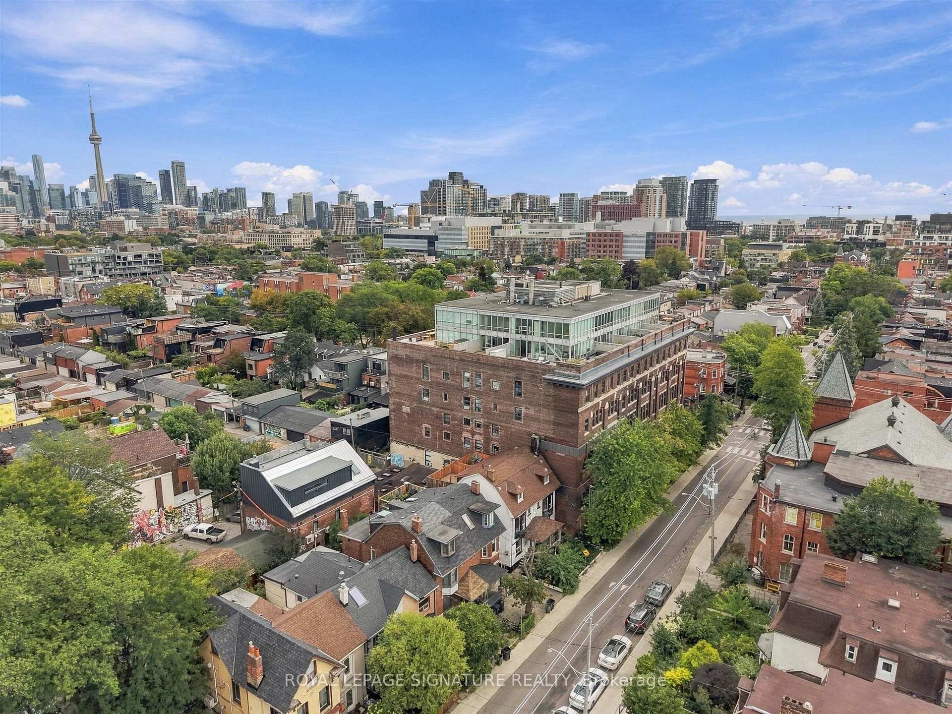 Photo 35 of Unit 404, 183 Dovercourt Road, Toronto, Trinity-Bellwoods — HOMEH