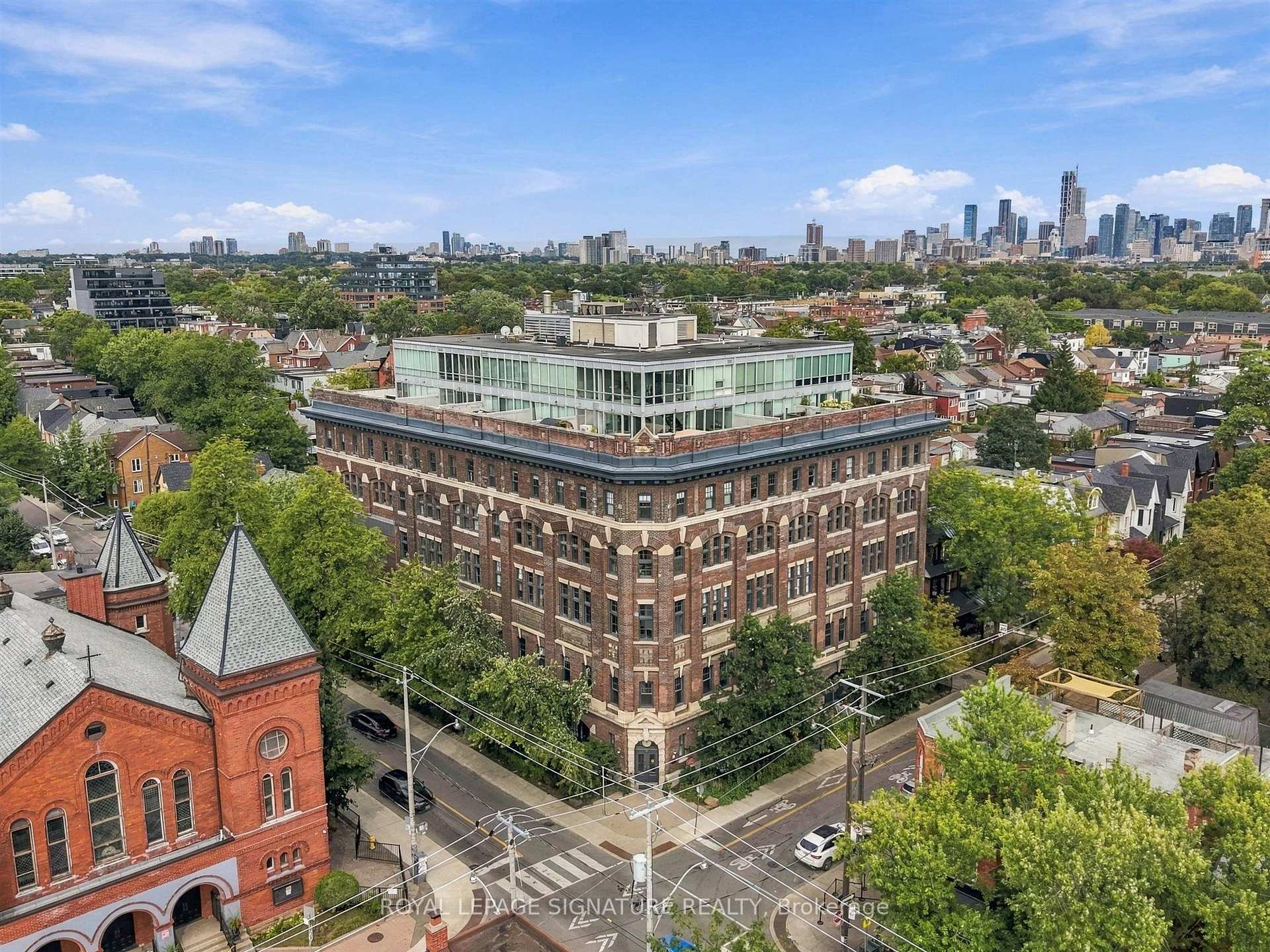 Photo 36 of Unit 404, 183 Dovercourt Road, Toronto, Trinity-Bellwoods — HOMEH
