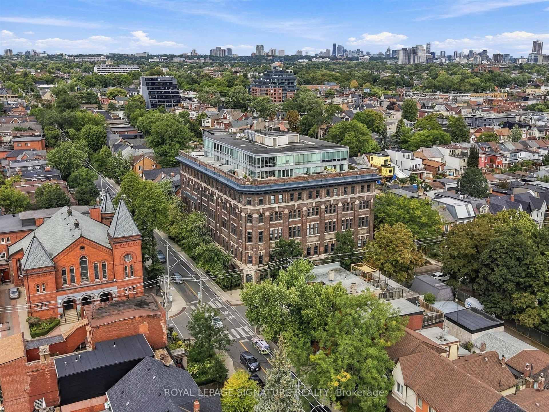 Photo 44 of Unit 404, 183 Dovercourt Road, Toronto, Trinity-Bellwoods — HOMEH