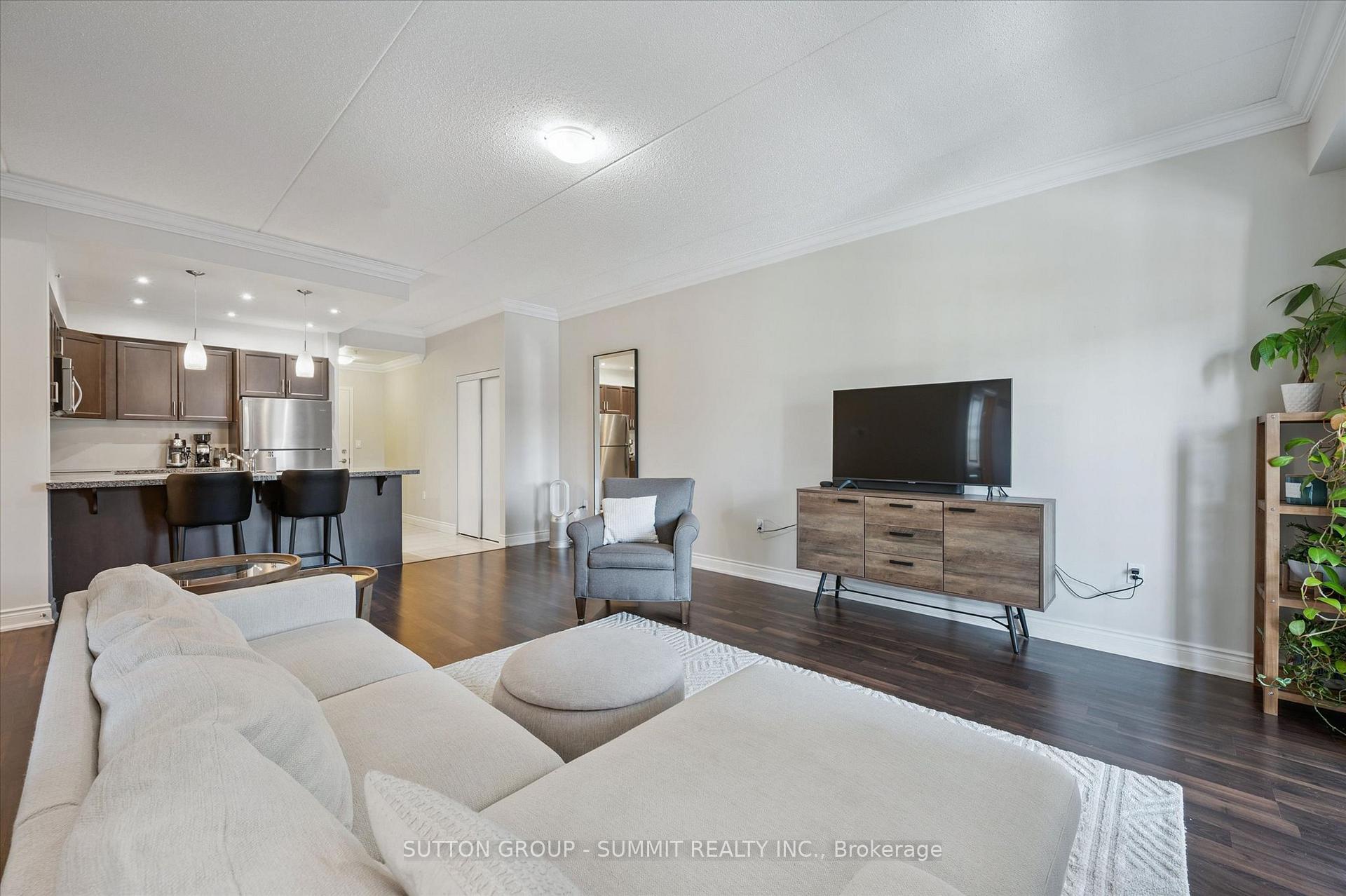 Photo 3 of Unit 242, 1077 Gordon Street, Guelph, Kortright West — HOMEH