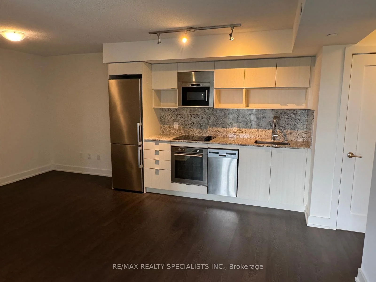 Photo 3 of Unit 1406, 7 Mabelle Avenue, Etobicoke, Islington-City Centre West — HOMEH