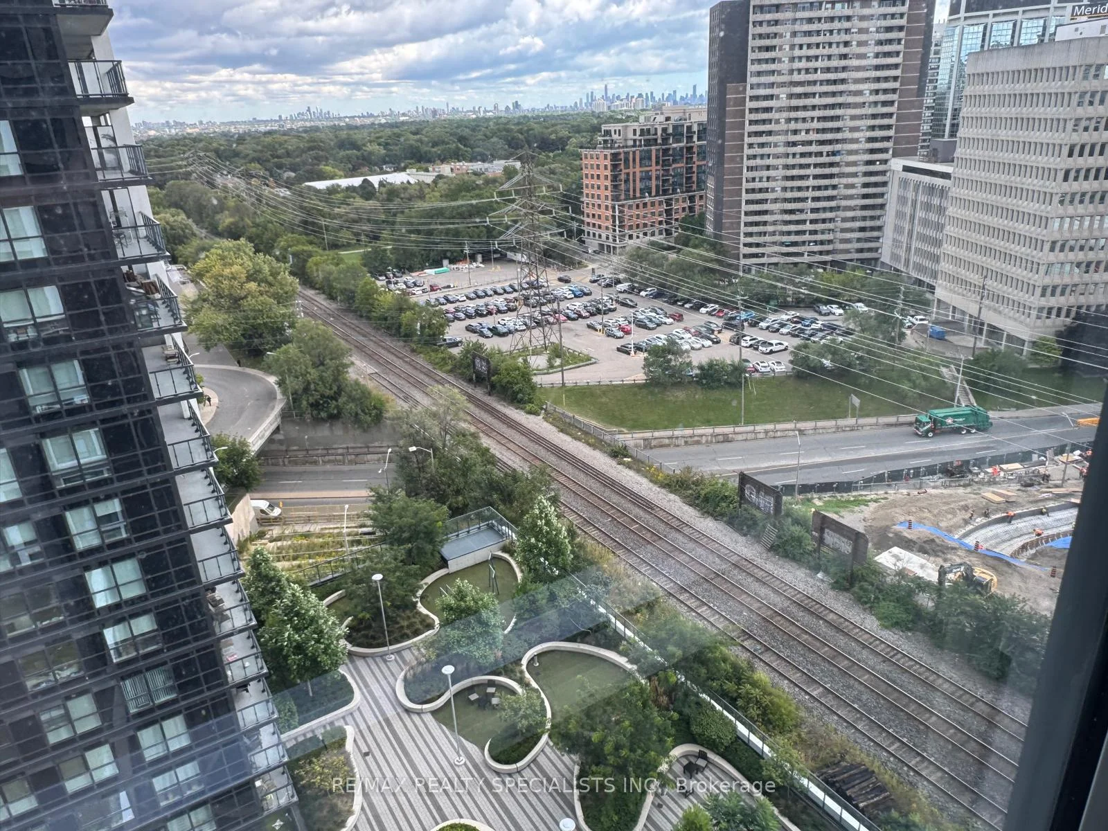 Photo 11 of Unit 1406, 7 Mabelle Avenue, Etobicoke, Islington-City Centre West — HOMEH