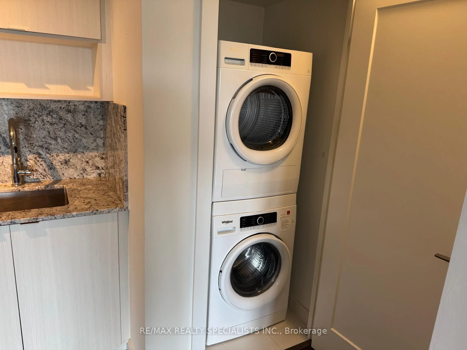 Photo 12 of Unit 1406, 7 Mabelle Avenue, Etobicoke, Islington-City Centre West — HOMEH
