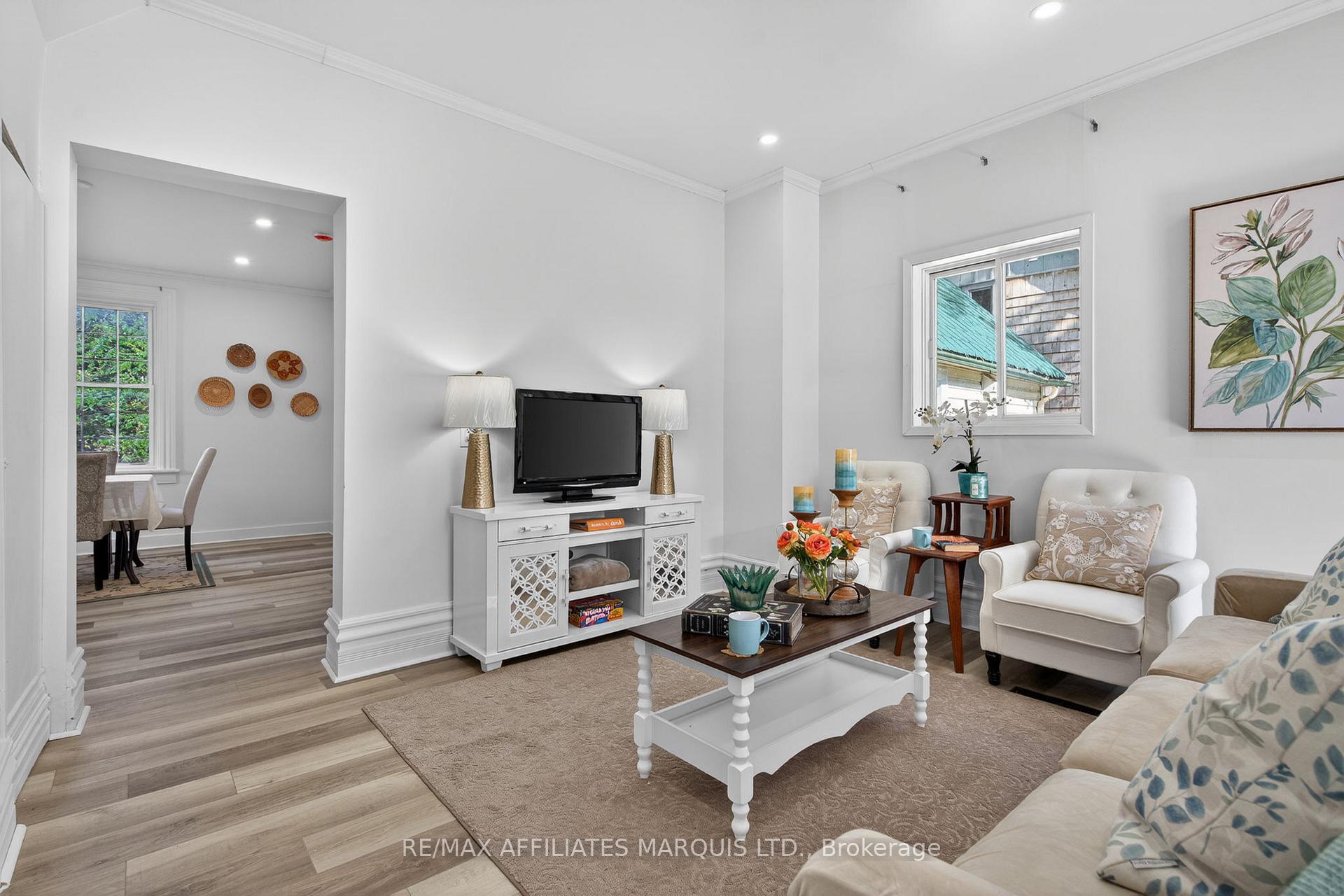 Photo 11 of 326 Third Street E, Cornwall, Cornwall — HOMEH