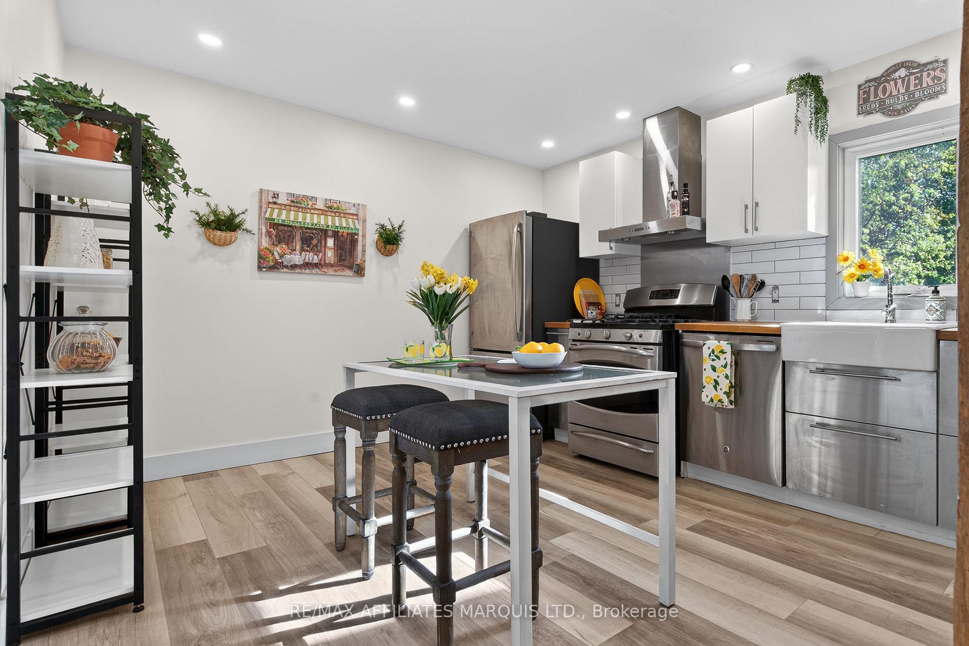 Photo 17 of 326 Third Street E, Cornwall, Cornwall — HOMEH