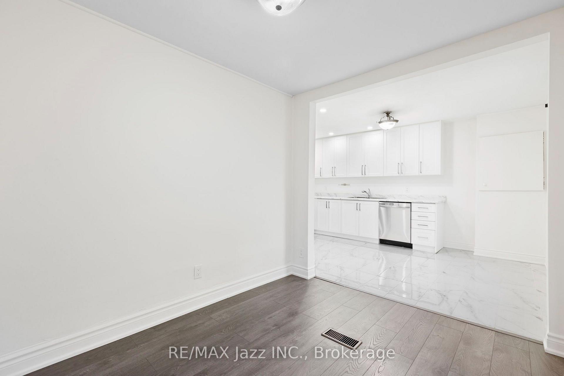 Photo 2 of 152 Elgin Street E, Oshawa, O'Neill — HOMEH