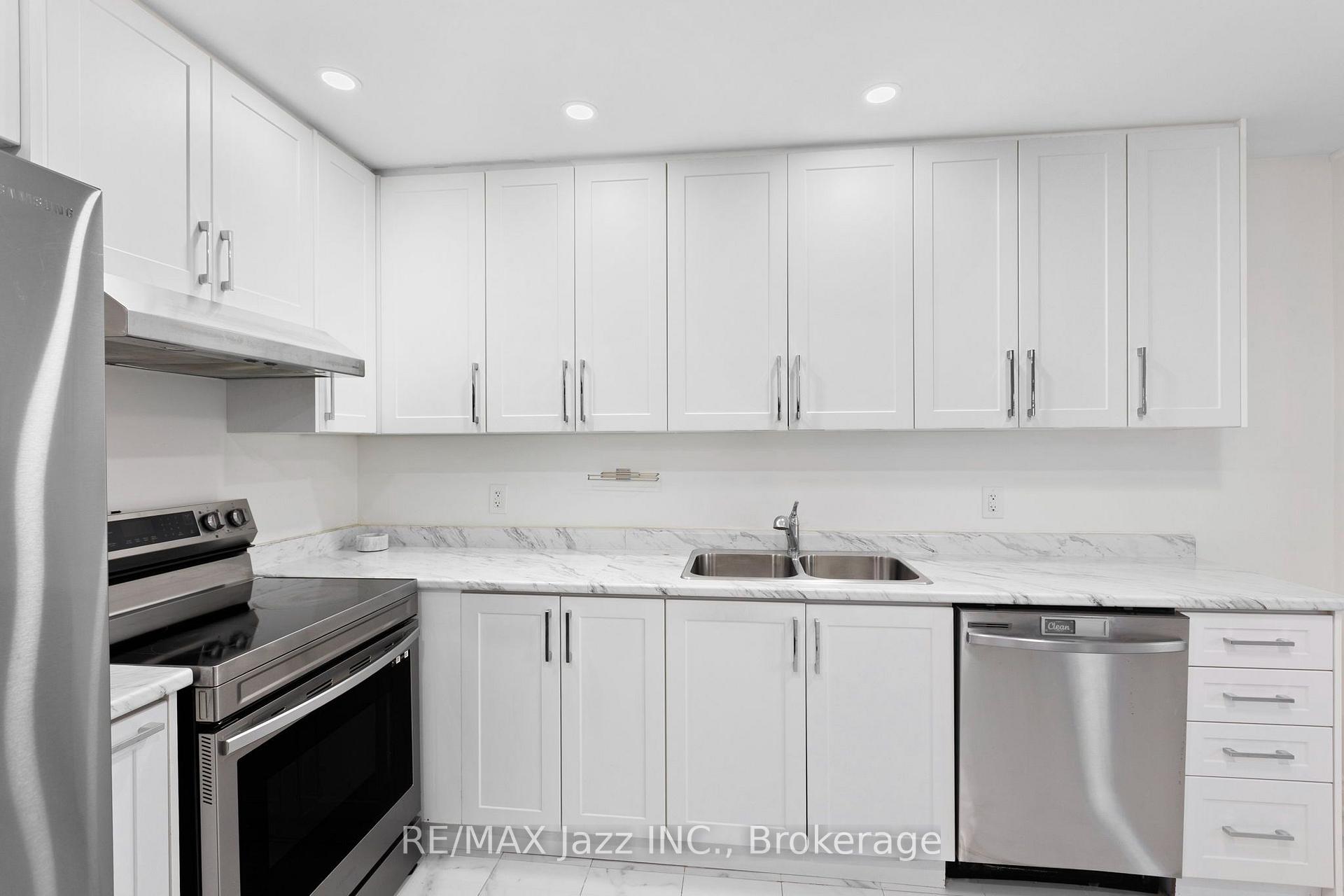Photo 6 of 152 Elgin Street E, Oshawa, O'Neill — HOMEH