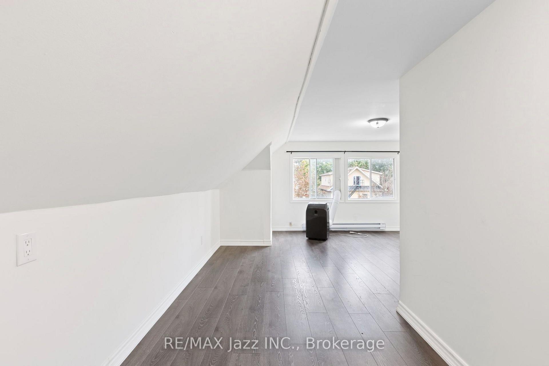 Photo 12 of 152 Elgin Street E, Oshawa, O'Neill — HOMEH