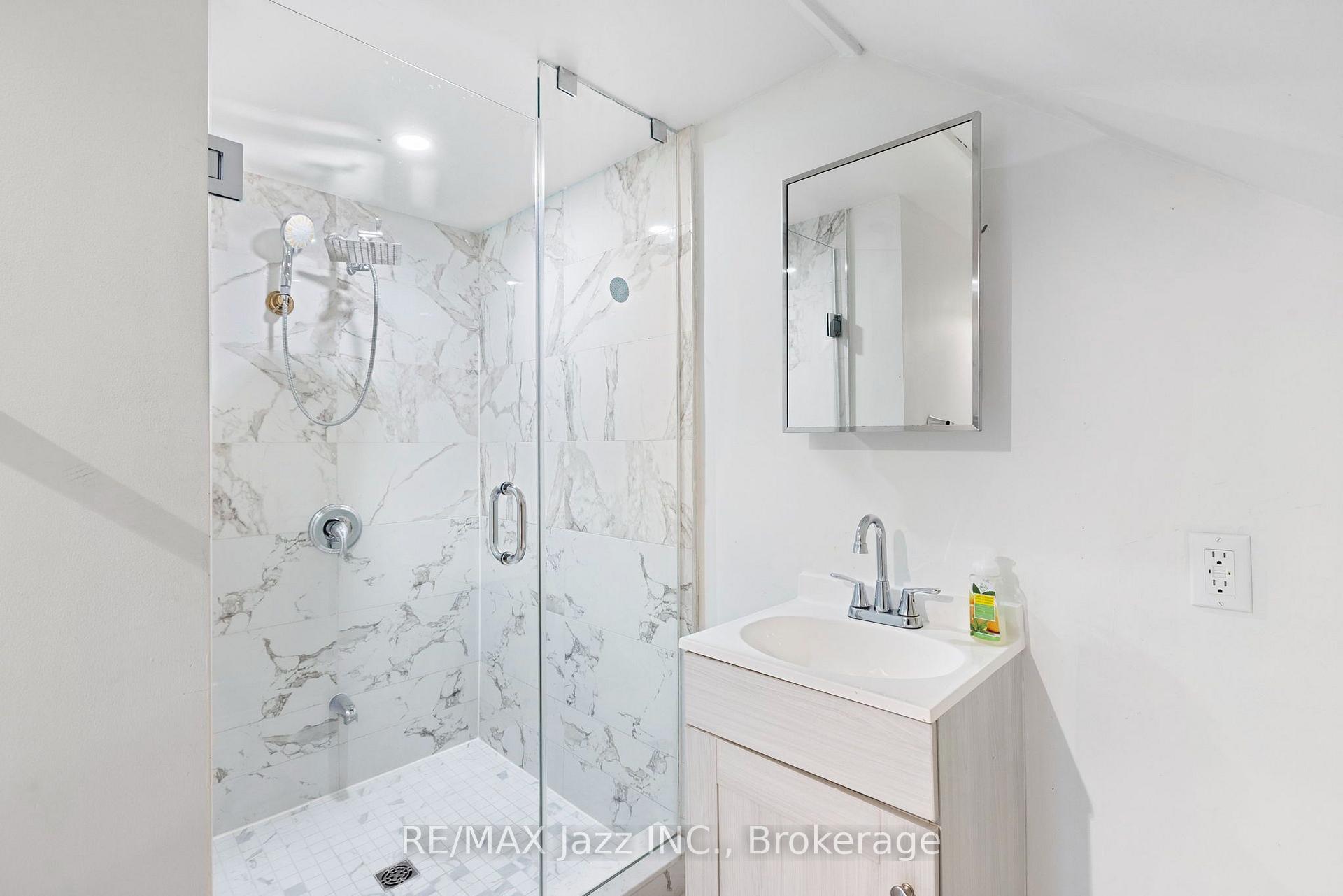 Photo 16 of 152 Elgin Street E, Oshawa, O'Neill — HOMEH