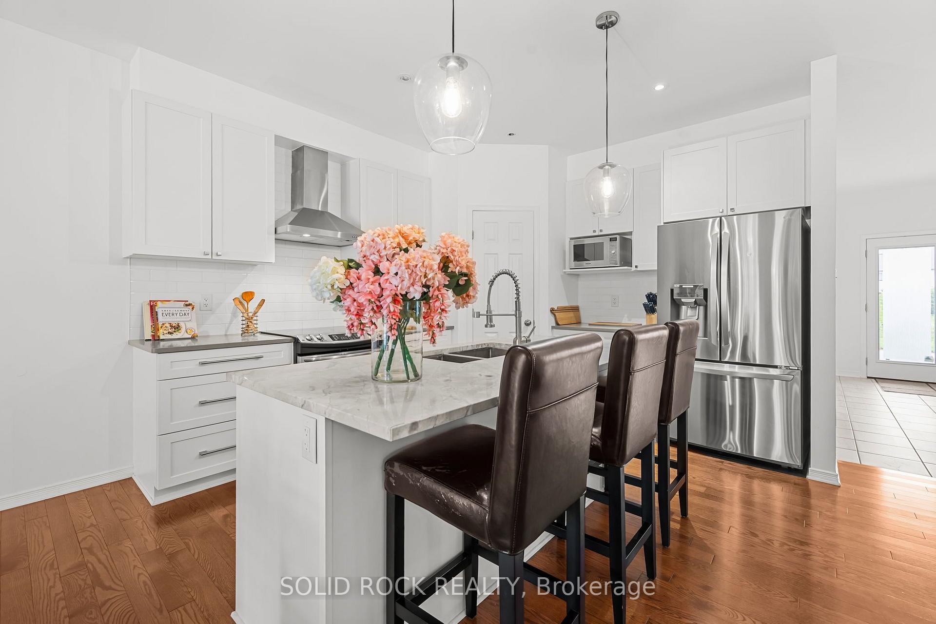 Photo 8 of 6617 Calwood Avenue E, Ottawa, Greely — HOMEH
