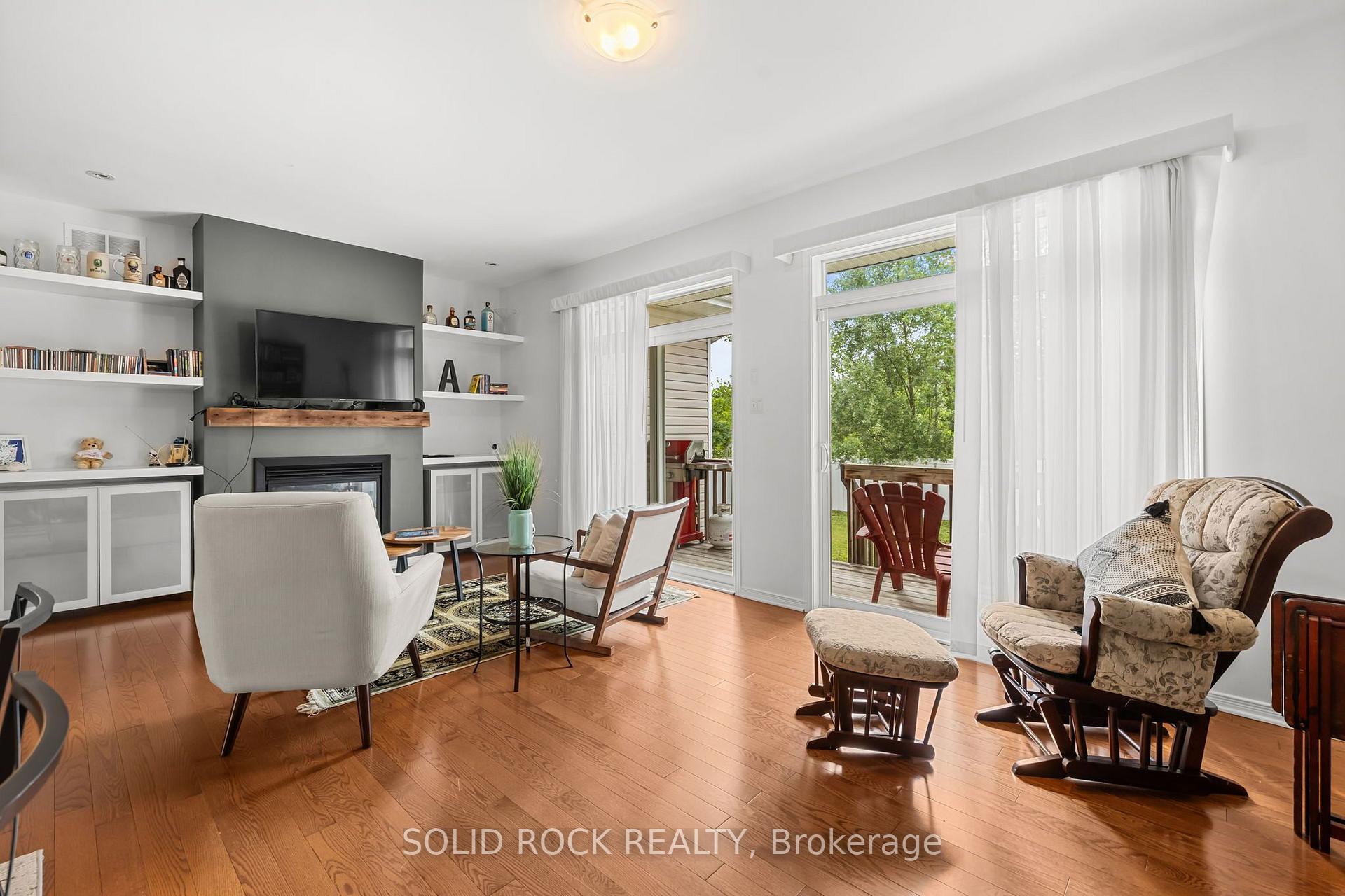 Photo 16 of 6617 Calwood Avenue E, Ottawa, Greely — HOMEH