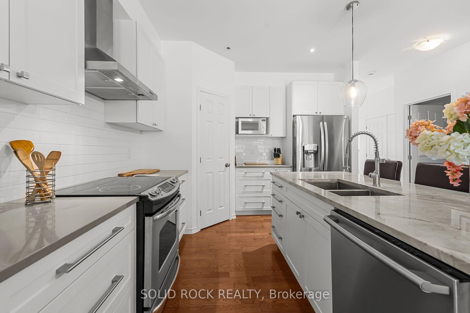 Photo 17 of 6617 Calwood Avenue E, Ottawa, Greely — HOMEH