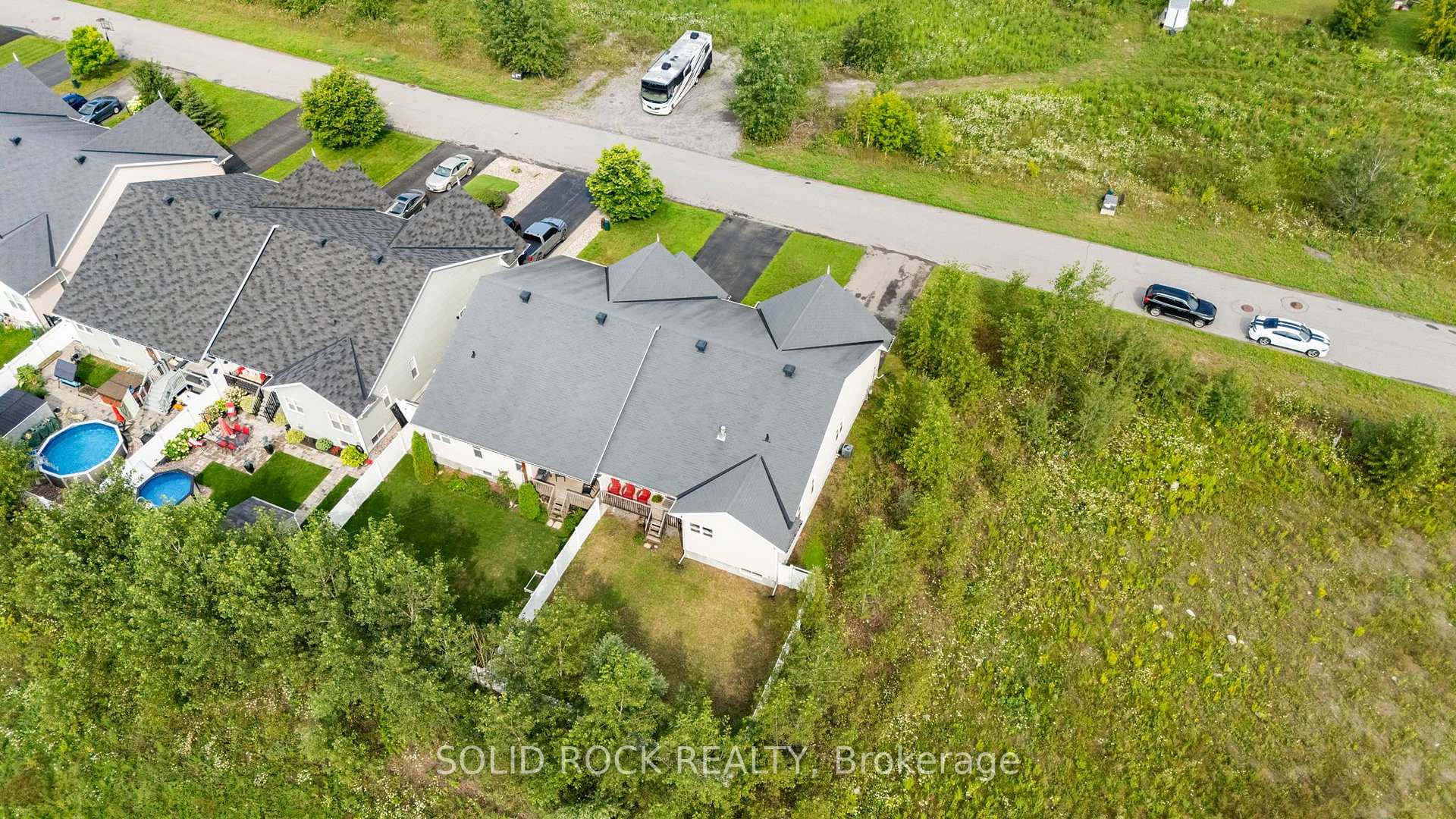 Photo 29 of 6617 Calwood Avenue E, Ottawa, Greely — HOMEH