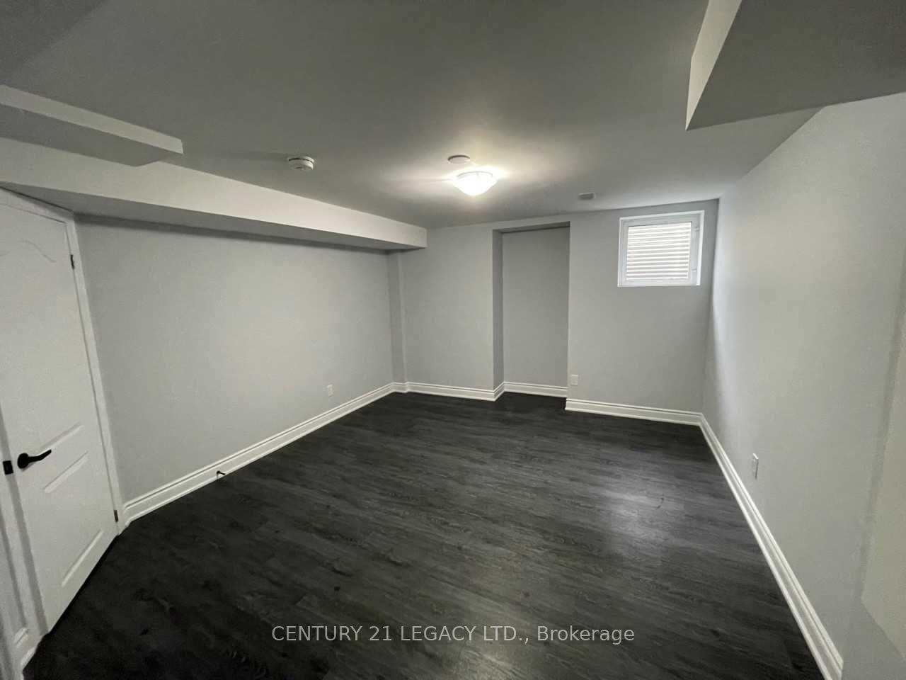 Photo 9 of 82 Ferncroft Place E, Brampton, Fletcher's Meadow — HOMEH