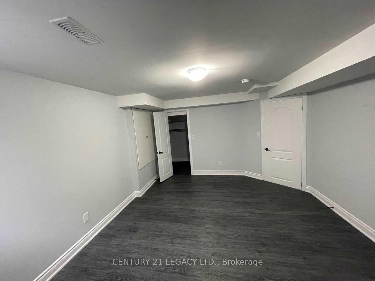 Photo 10 of 82 Ferncroft Place E, Brampton, Fletcher's Meadow — HOMEH