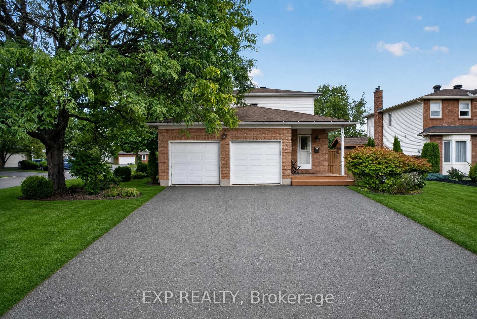 Photo 2 of 1531 Michaelsem Street, Ottawa, Chateauneuf — HOMEH