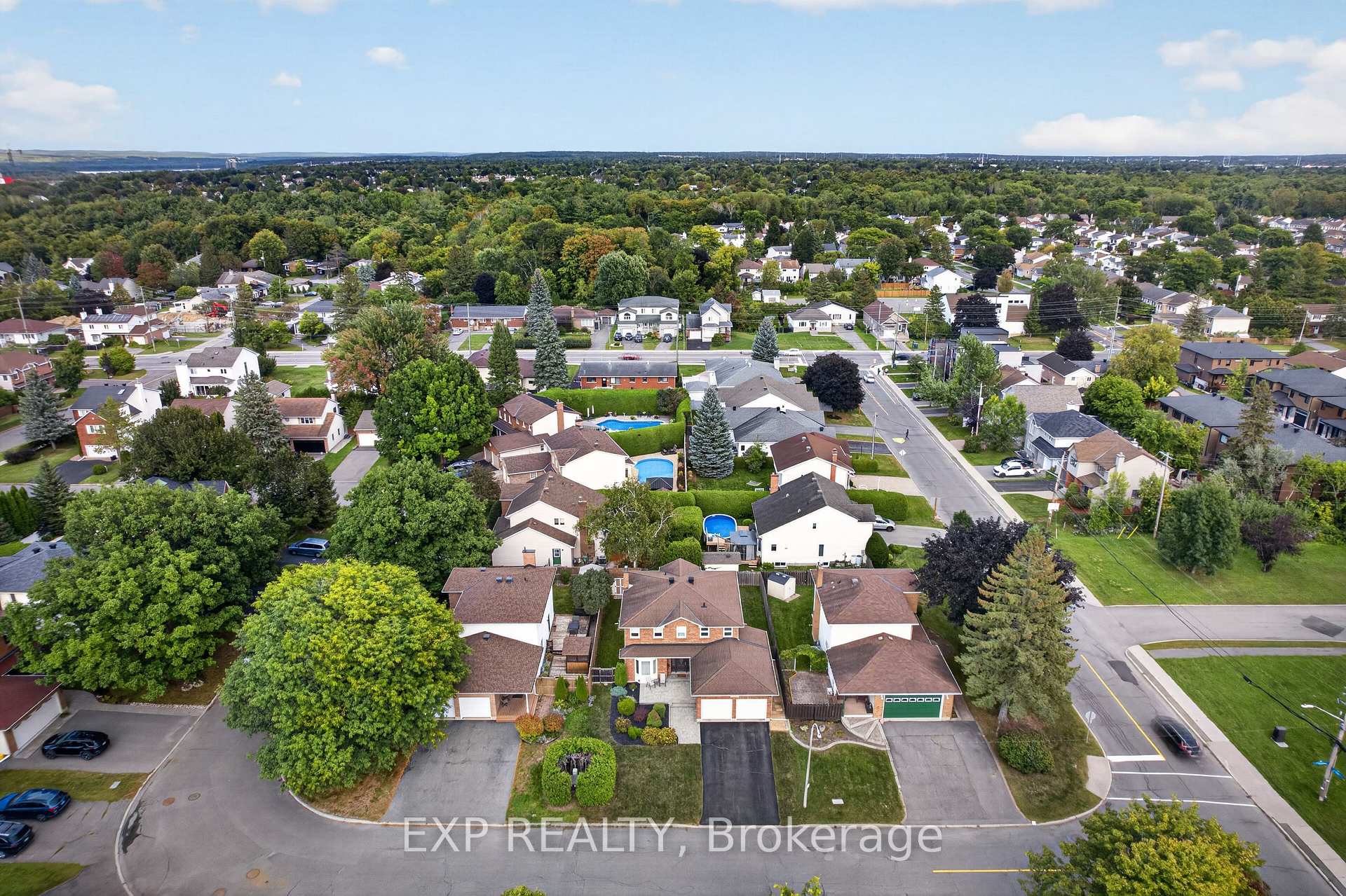 Photo 4 of 1531 Michaelsem Street, Ottawa, Chateauneuf — HOMEH