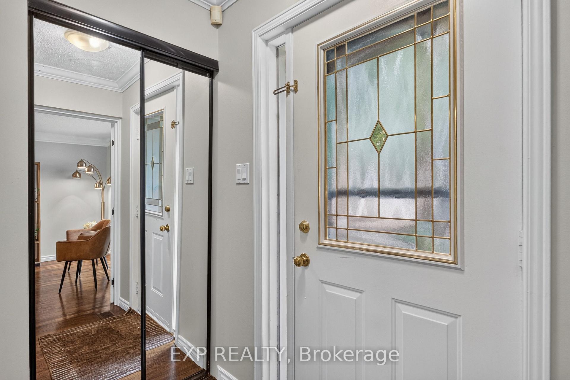 Photo 5 of 1531 Michaelsem Street, Ottawa, Chateauneuf — HOMEH