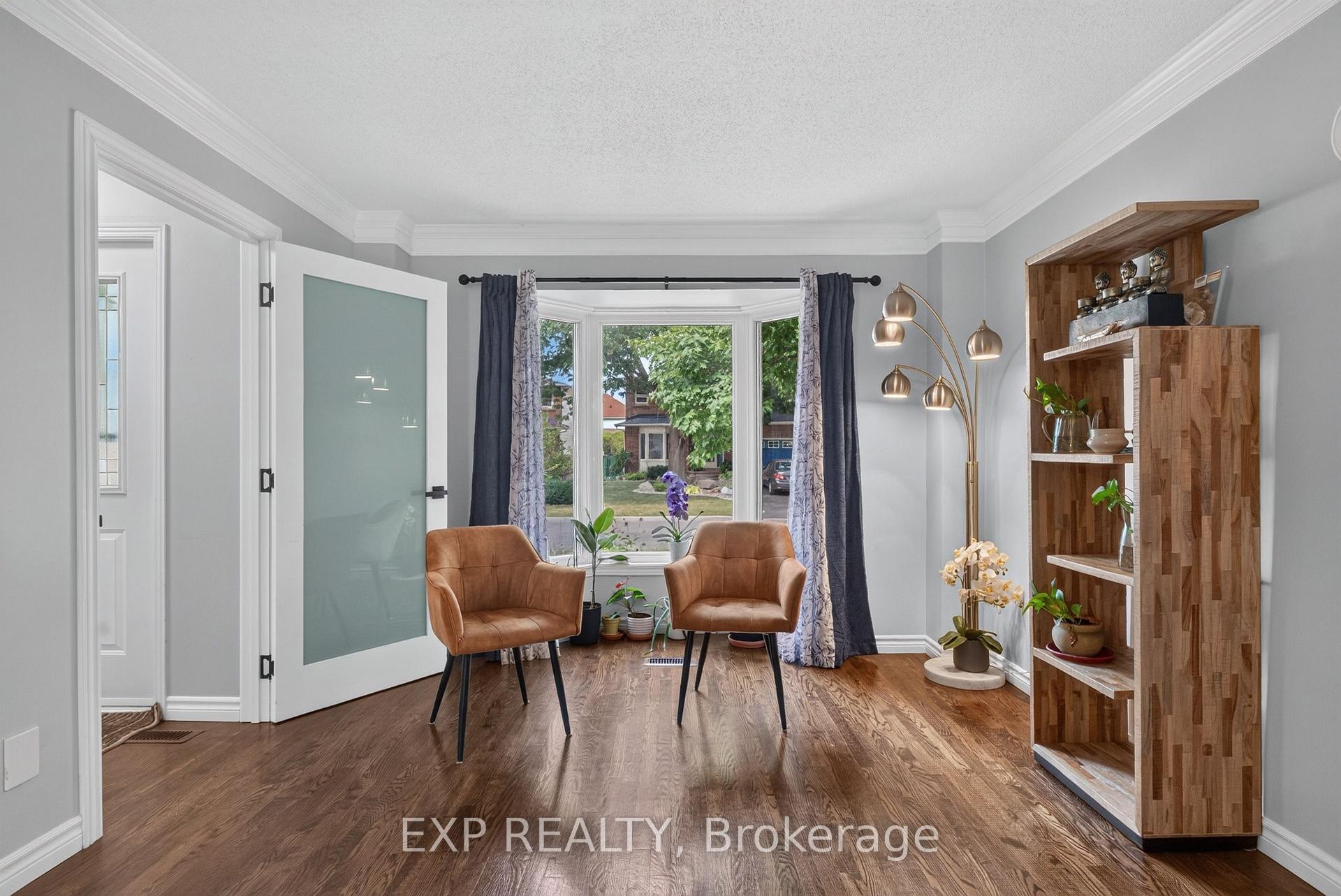 Photo 6 of 1531 Michaelsem Street, Ottawa, Chateauneuf — HOMEH