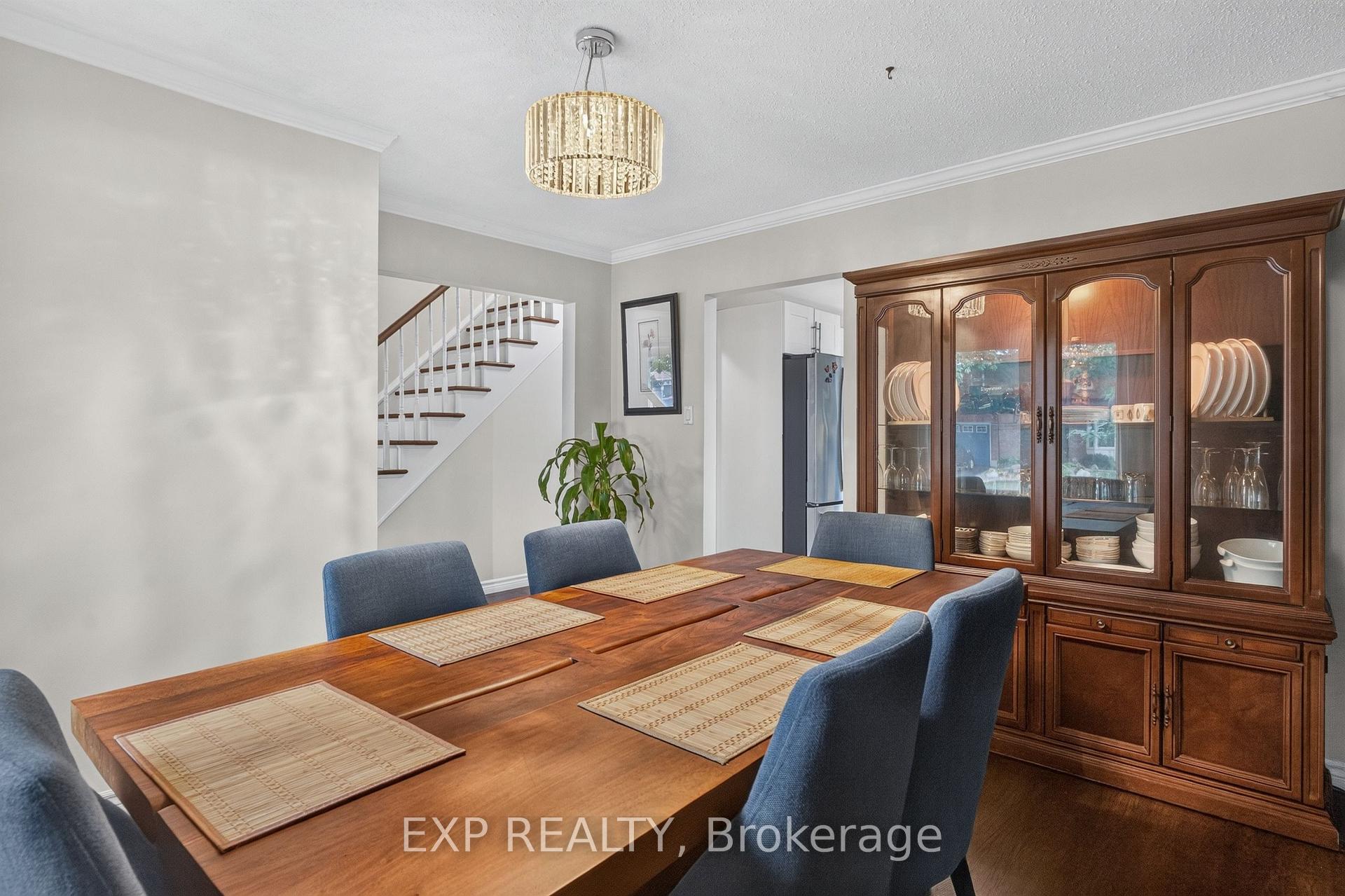 Photo 11 of 1531 Michaelsem Street, Ottawa, Chateauneuf — HOMEH
