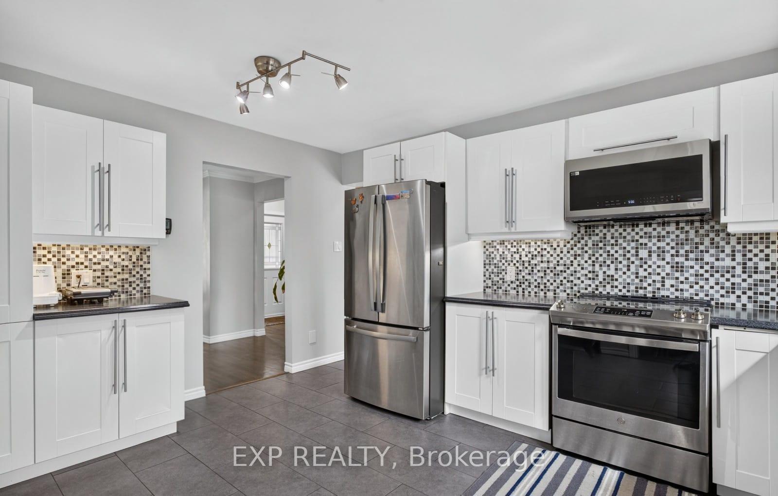 Photo 13 of 1531 Michaelsem Street, Ottawa, Chateauneuf — HOMEH