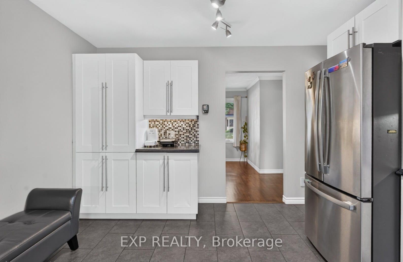 Photo 17 of 1531 Michaelsem Street, Ottawa, Chateauneuf — HOMEH