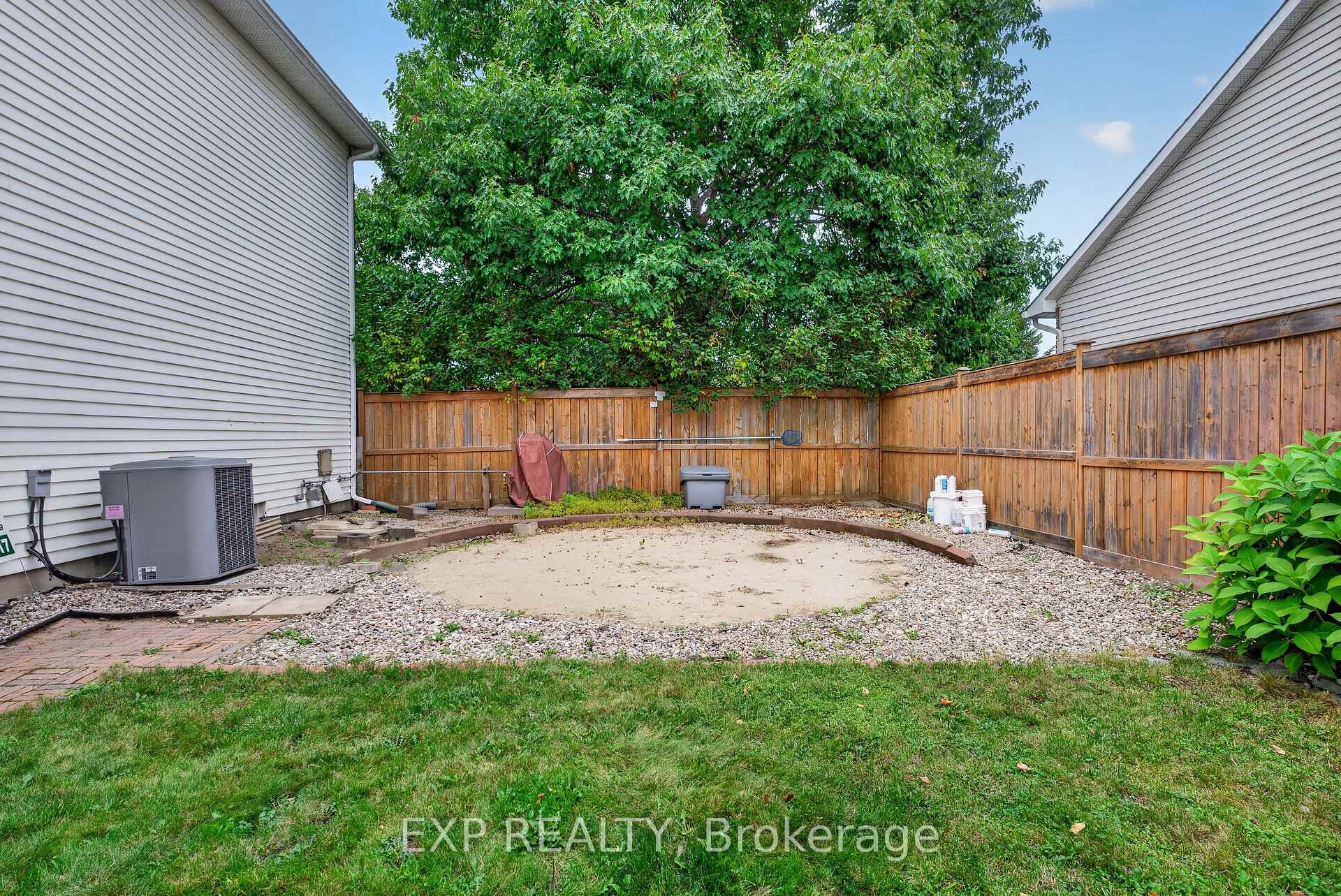 Photo 49 of 1531 Michaelsem Street, Ottawa, Chateauneuf — HOMEH
