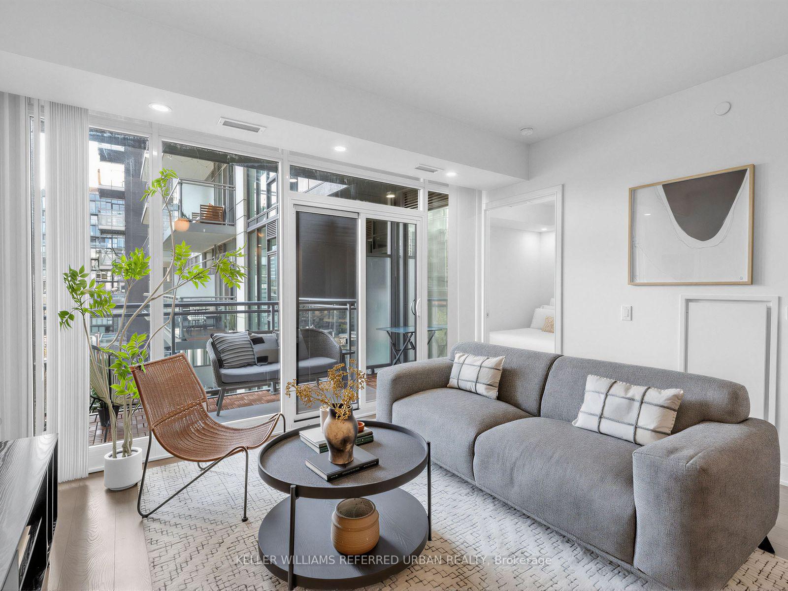 Photo 4 of Unit 919, 525 Adelaide Street W, Toronto, Waterfront Communities — HOMEH