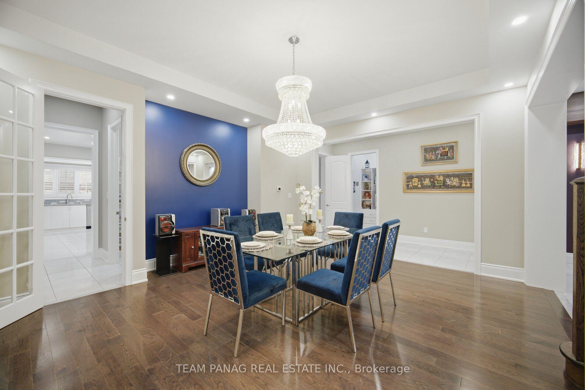 Photo 18 of 7 Balloon Crescent, Brampton, Toronto Gore Rural Estate — HOMEH