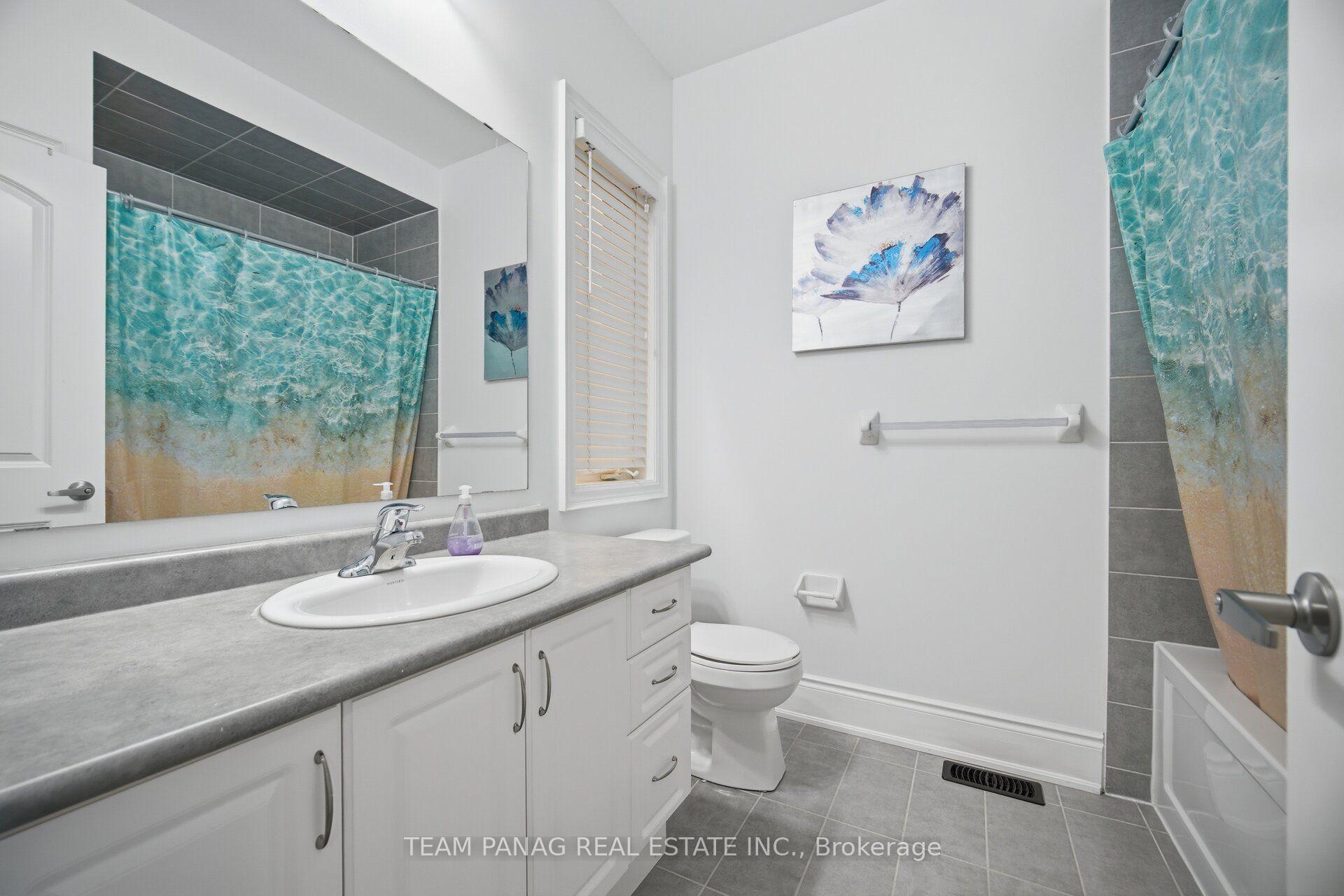 Photo 33 of 7 Balloon Crescent, Brampton, Toronto Gore Rural Estate — HOMEH