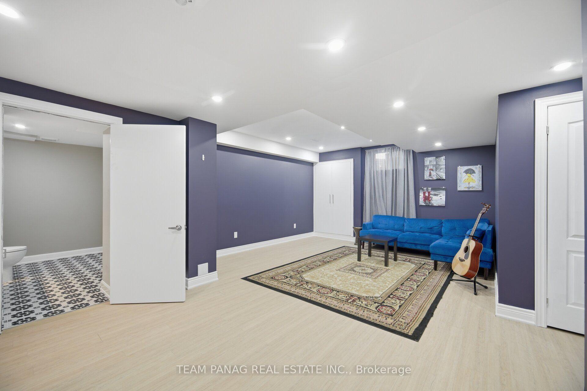 Photo 47 of 7 Balloon Crescent, Brampton, Toronto Gore Rural Estate — HOMEH