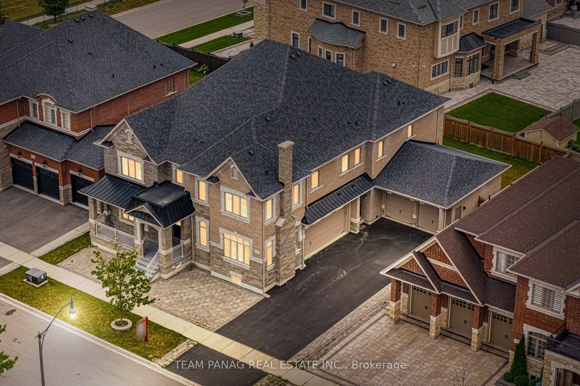 Photo 51 of 7 Balloon Crescent, Brampton, Toronto Gore Rural Estate — HOMEH
