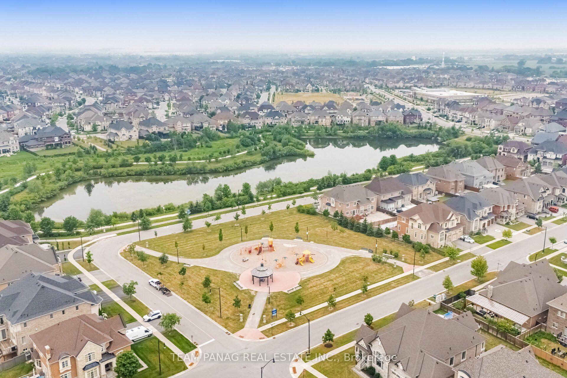 Photo 53 of 7 Balloon Crescent, Brampton, Toronto Gore Rural Estate — HOMEH