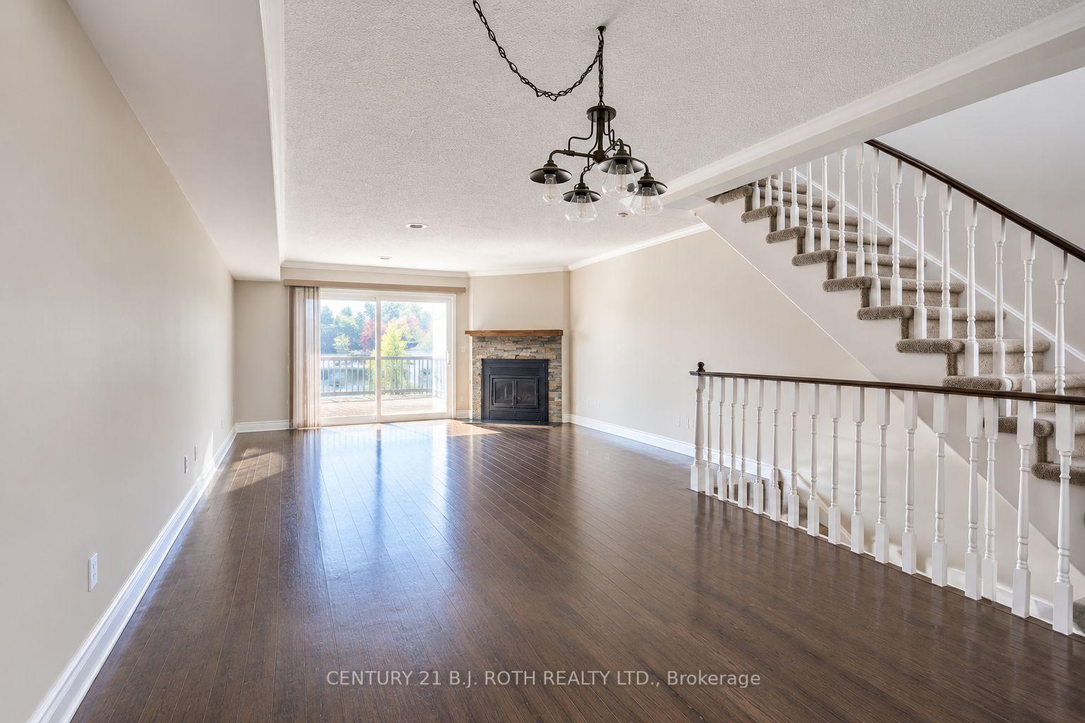 Photo 7 of Unit Unit 14, 30 Laguna Parkway, Ramara, Rural Ramara — HOMEH