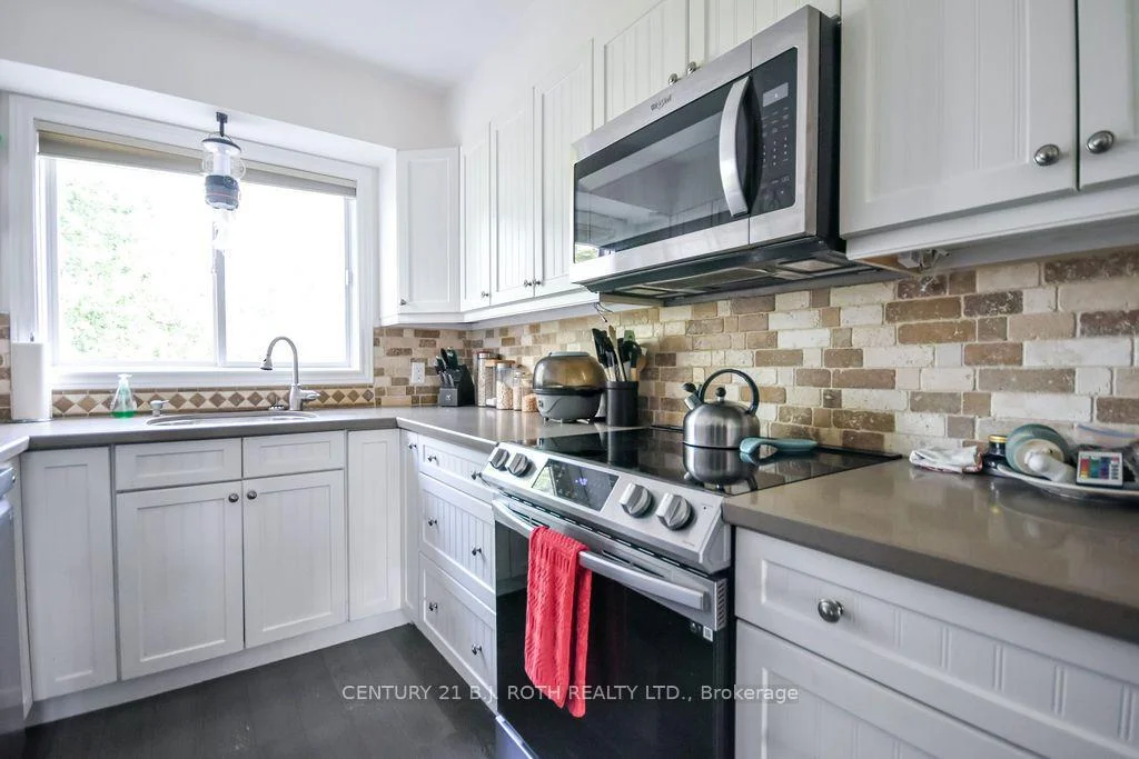 Photo 23 of Unit Unit 14, 30 Laguna Parkway, Ramara, Rural Ramara — HOMEH