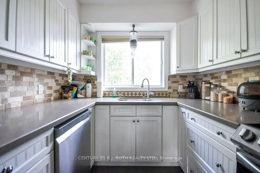 Photo 29 of Unit Unit 14, 30 Laguna Parkway, Ramara, Rural Ramara — HOMEH