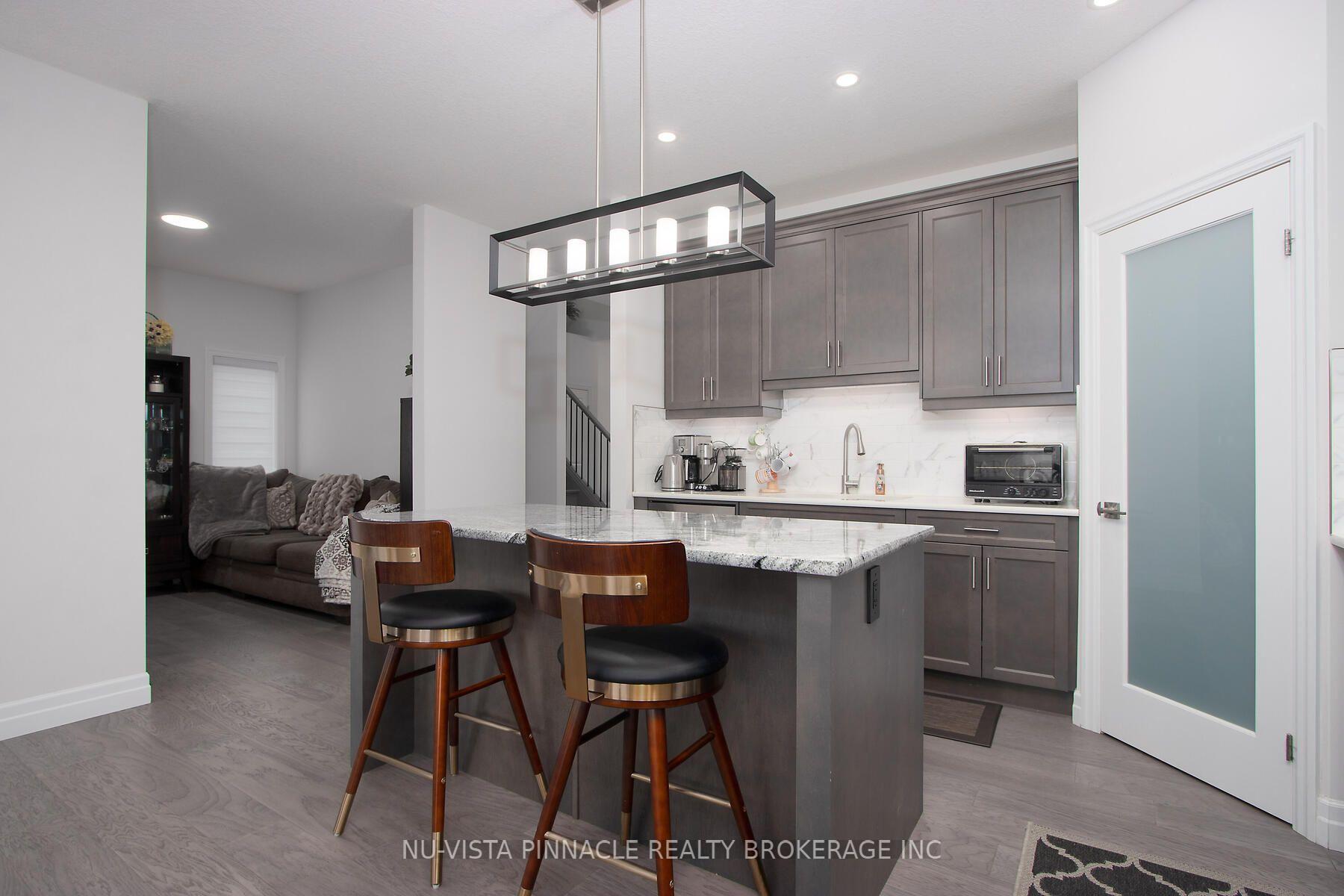 Photo 11 of 2192 Saddlerock Avenue, London, North S — HOMEH