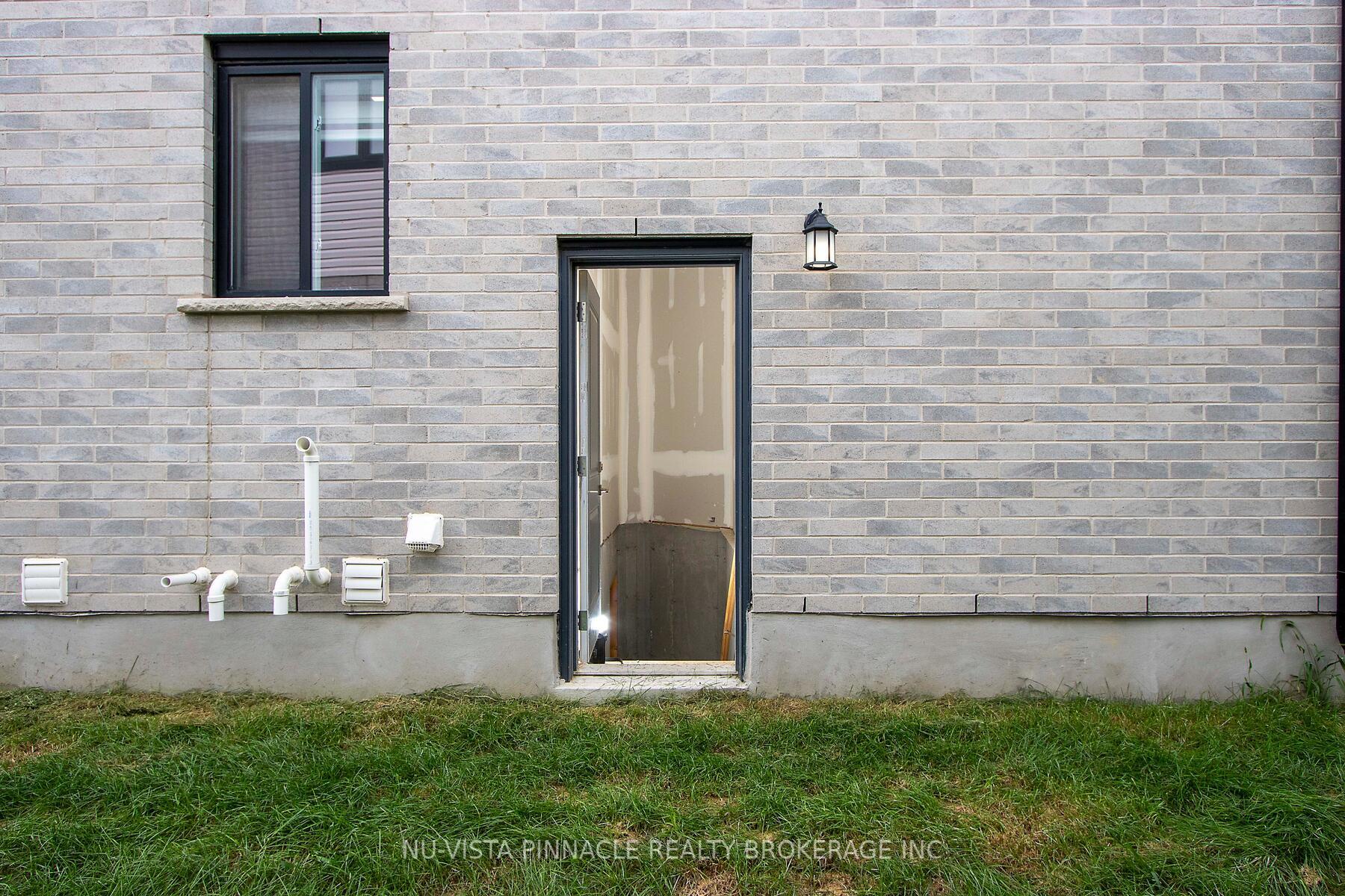 Photo 39 of 2192 Saddlerock Avenue, London, North S — HOMEH