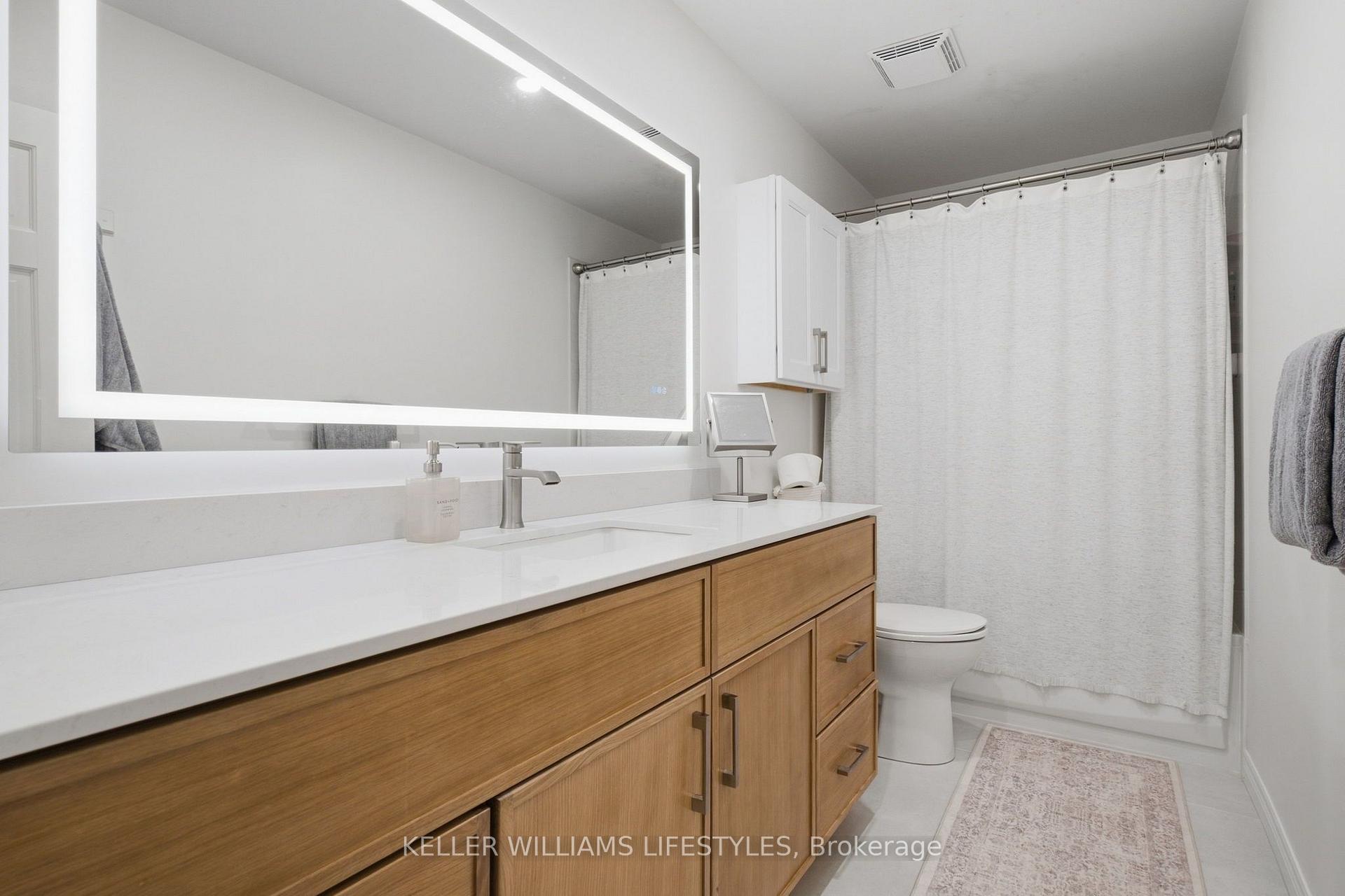 Photo 25 of 1 Queen Anne Circle, London, North M — HOMEH
