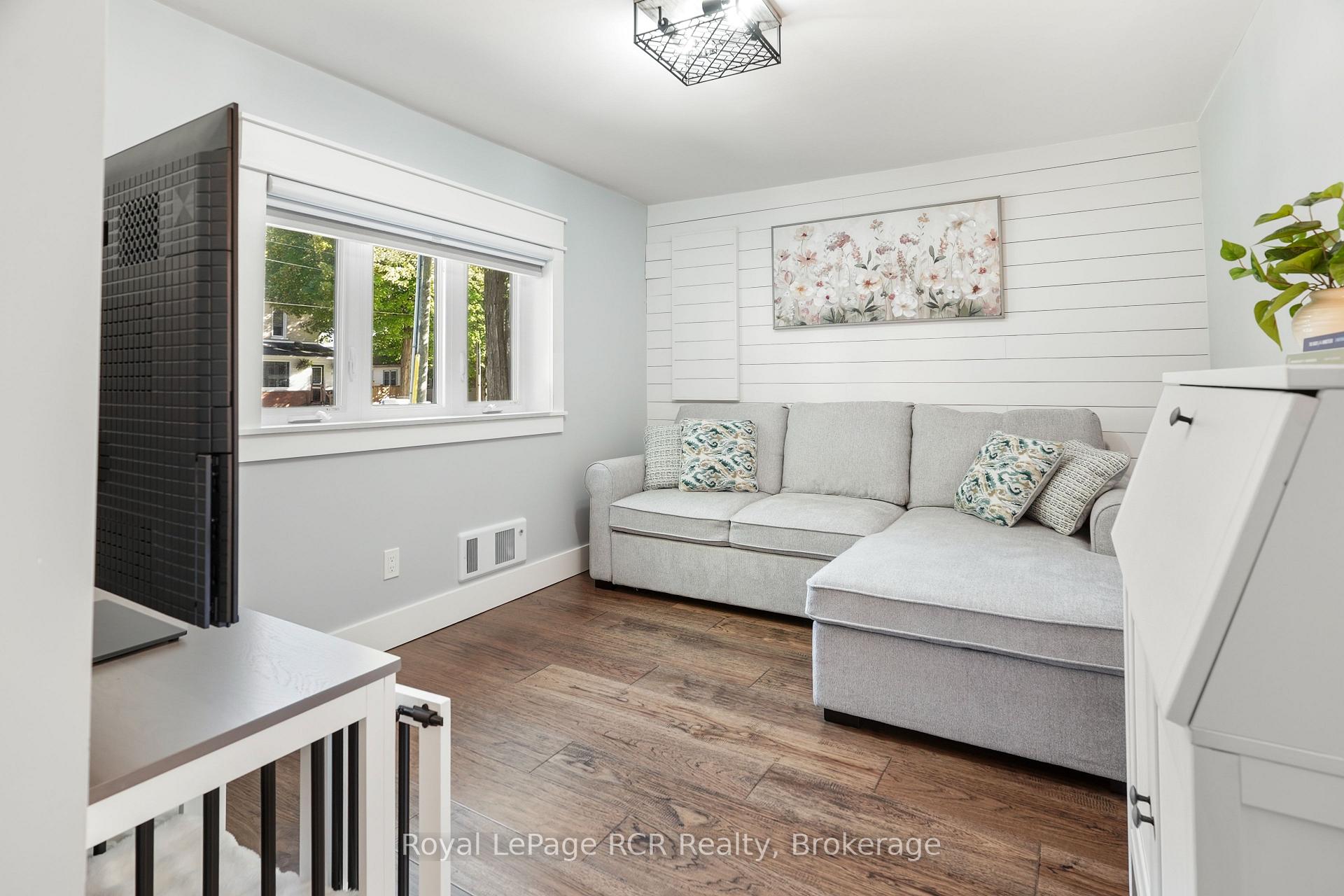 Photo 7 of 210 King Street, North Perth, Elma — HOMEH