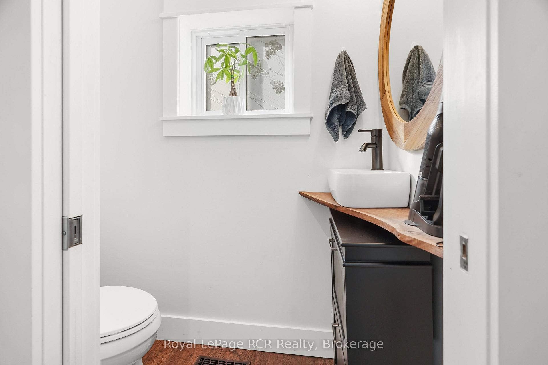Photo 19 of 210 King Street, North Perth, Elma — HOMEH